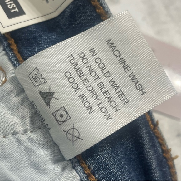 Judy Blue women’s jeans high waist Retro wide-leg distressed hem. NWT.size 3/26 - Picture 12 of 16